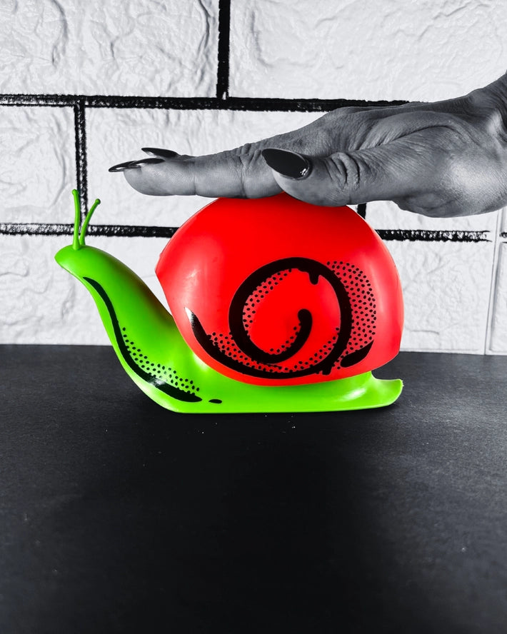 Escar-Soap Suds Dispenser Snail