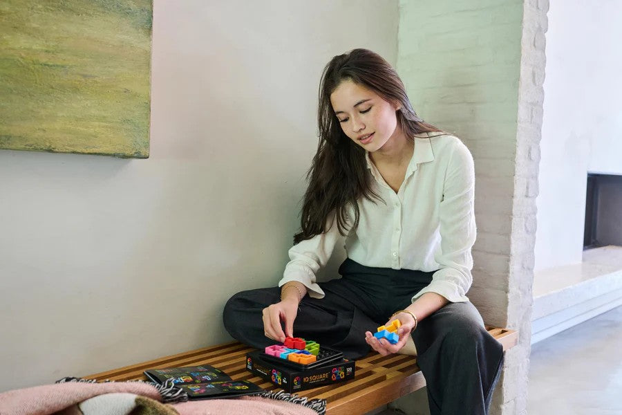 IQ Deluxe Square Game